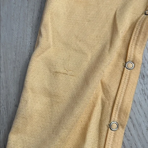 Patagonia Capilene Baby Onesie 12M Yellow Thermal Base Layer Snap Suit - Picture 5 of 7